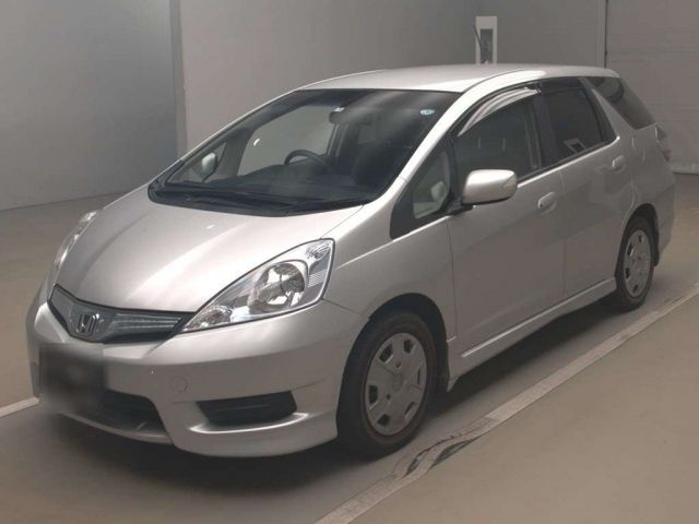 50033 Honda Fit shuttle GP2 2011 г. (TAA Kantou)